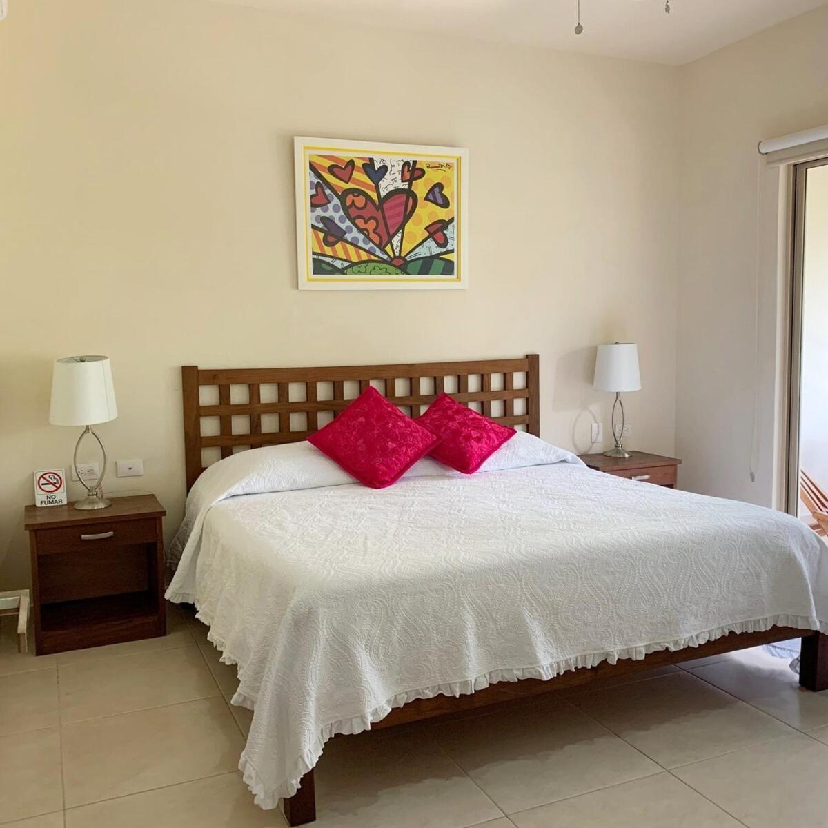 Apartamento Spacious Penthouse With Private Rooftop & Jacuzzi *